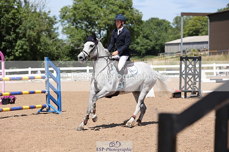 240629A-141215-06735 - Cls 19 Foxhunter and 1.10m Open