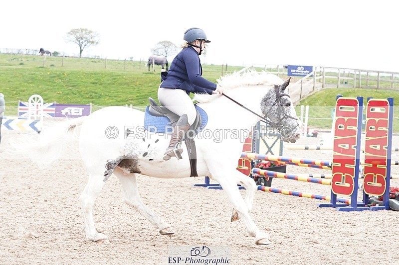 250414-125514-00821 - 70cm Round 2