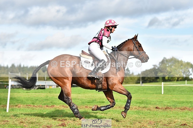 231021-143358-18934 - 454-MILTONHILL.MALENKI-Holly.Horton-SC+XC