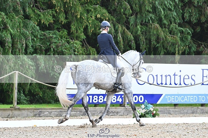 231019-125836-03247 - 120-VAN.KAUNITZ-Sara.Squires-DR