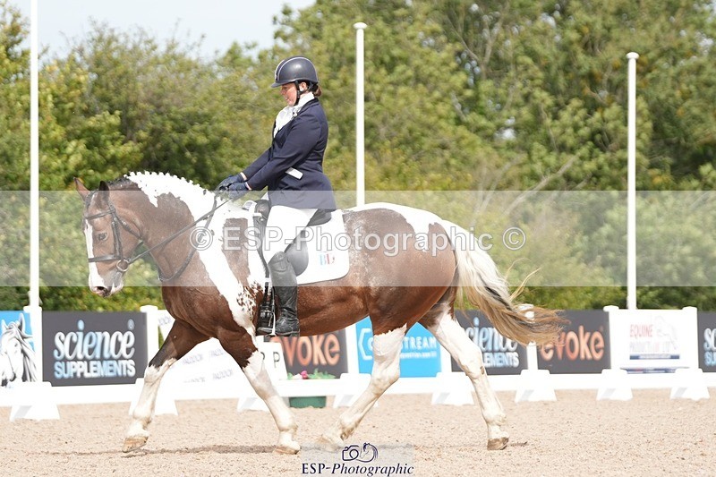 250906-113555-02027 - 080-Rebecca.MorrisSally.XIII