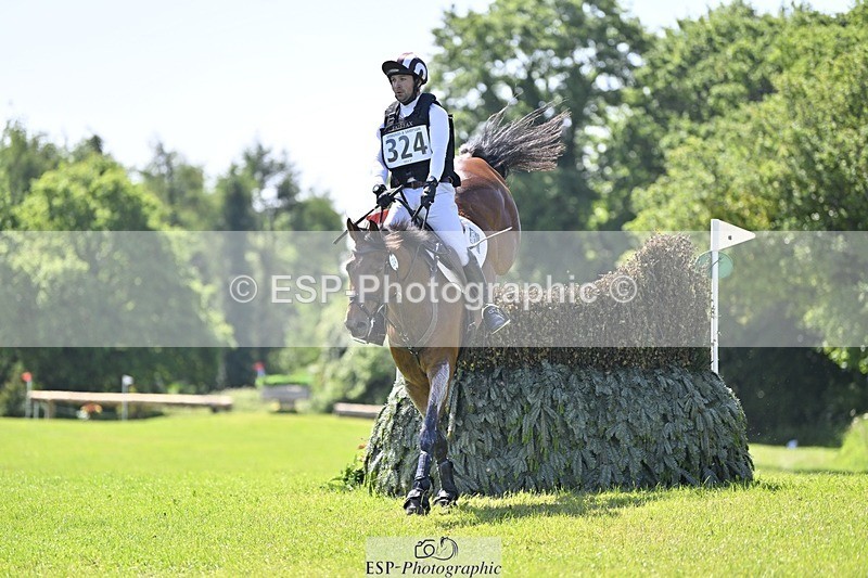 240525-110107-12401 - 324-COOMBELAND_SEMILLY-Rupert_Batting