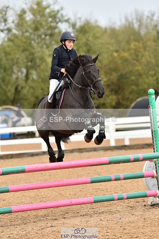 231028A-121410-01068 - Cls 3 Discovery & 90cm Open