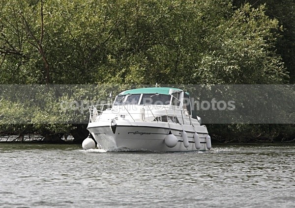 090712 EVERGREEN IMG_0058 - Motorboats - Open