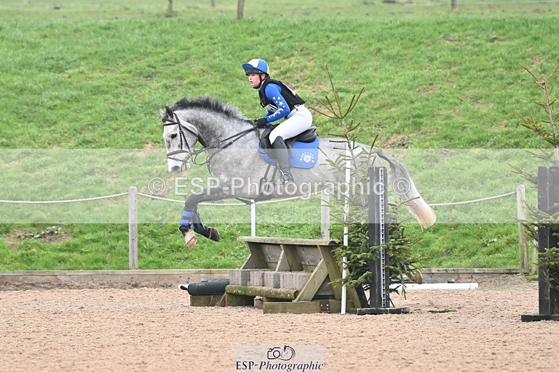 250118-135904-01383 - Cls 3A&B 90cm 13.20 to Coursewalk