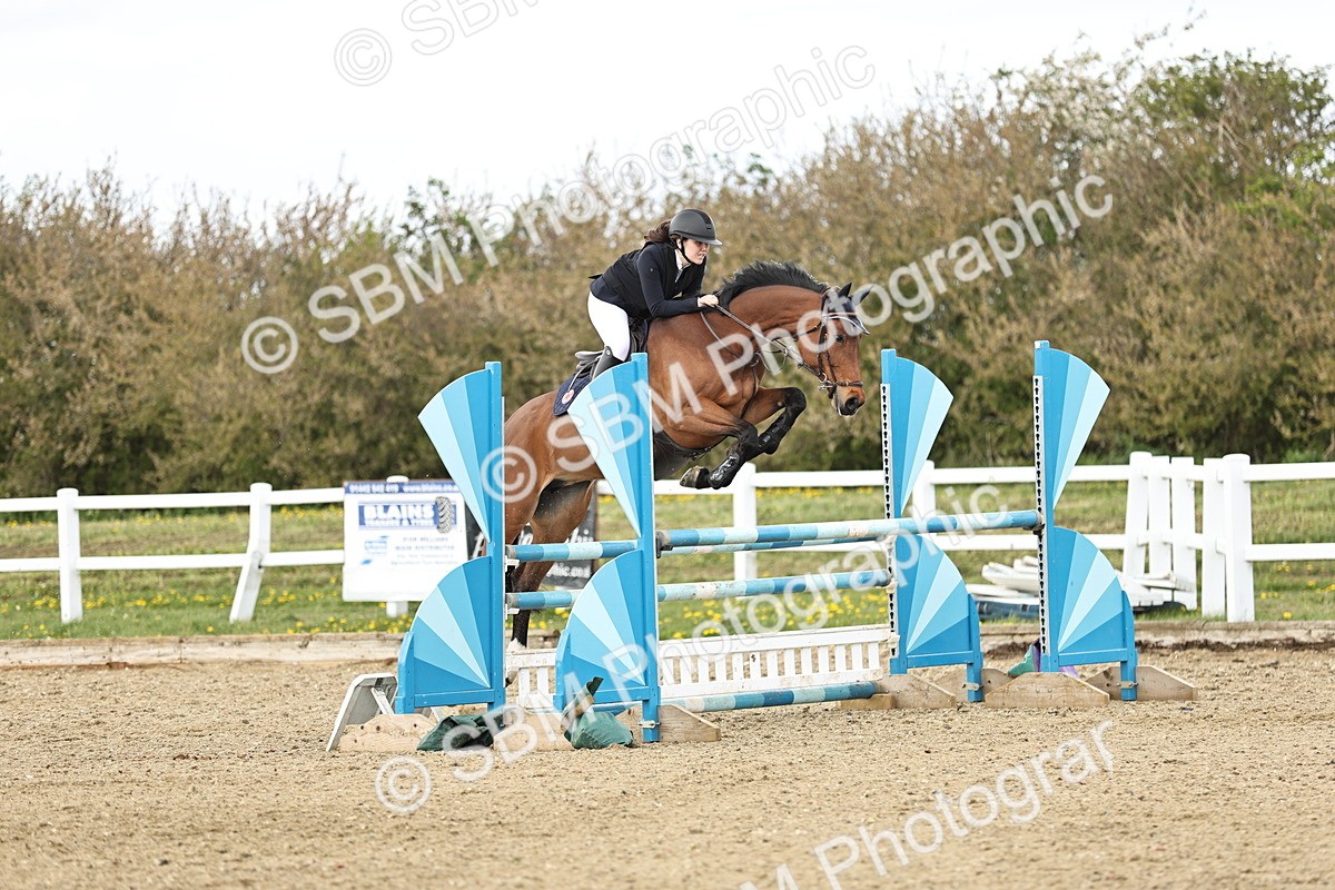 SBM_001291 - Class 4 - Senior Newcomers - 1.10m
