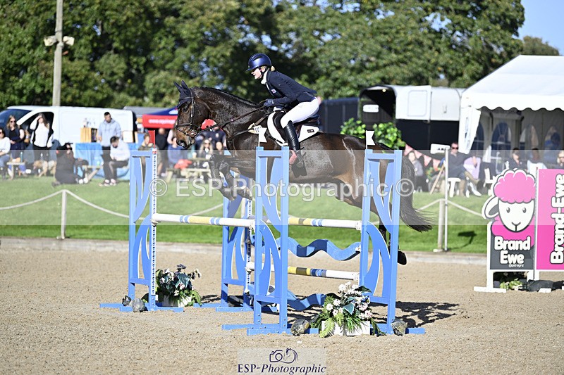 241026-120120-12724 - 055-Ellie.Fredericks-UPPER.CLASS.BRIT