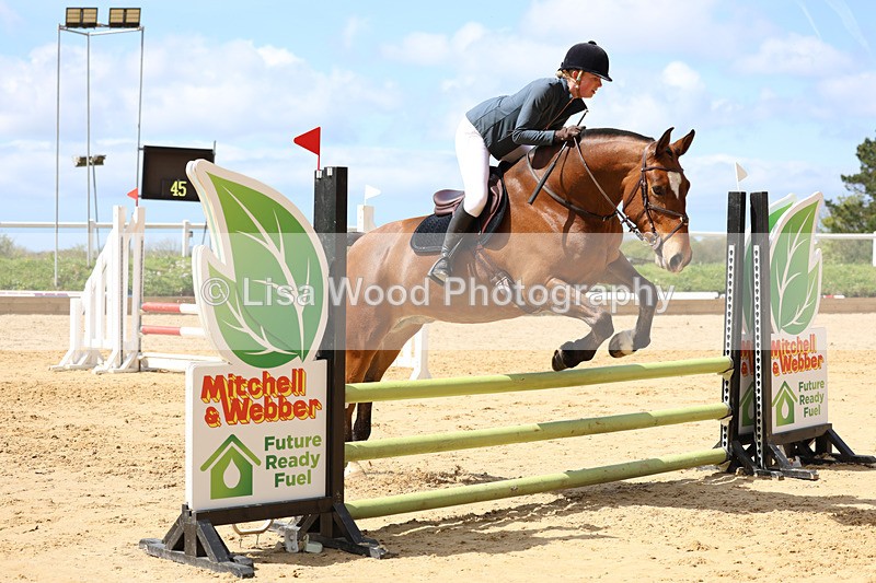 3E7A7700 - Class 9: 80cm Senior