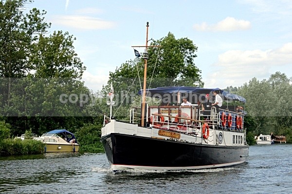 090704 DEVON BELLE IMG_1729 - HENLEY REGATTA  SATURDAY 4th JULY 2009
