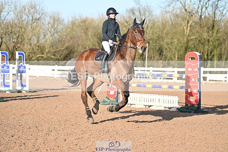 231210A-131625-02539 - Cls 20 Newcomers & 1.10m Open