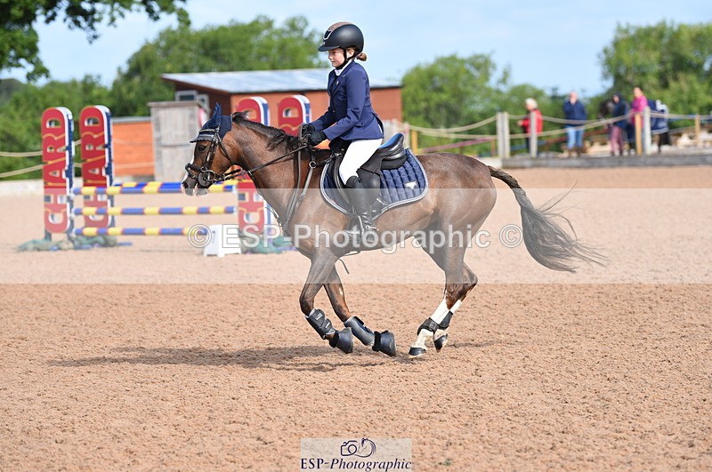 230716A-091704-01885 - Cls 32 Stepping Stones 128cm & 138cm