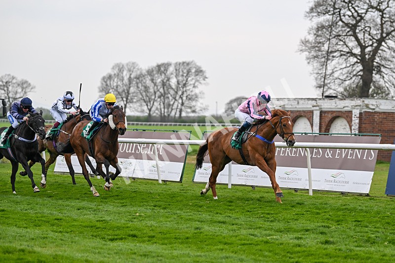 120425-Race 4-Alzahir-1155 - Race 4