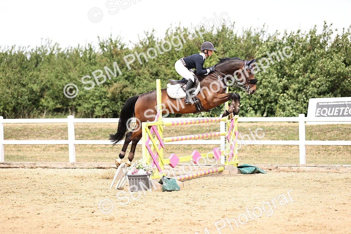 SBM_010567 - Class 9 - Senior Foxhunter - 1.20m Open