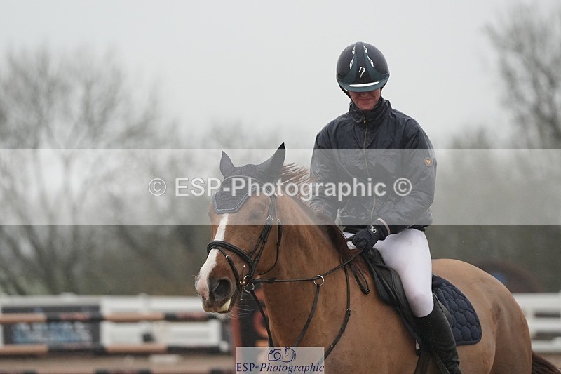 251207-120653-01971 - Cls 20 Snr Newcomers and 1.10m