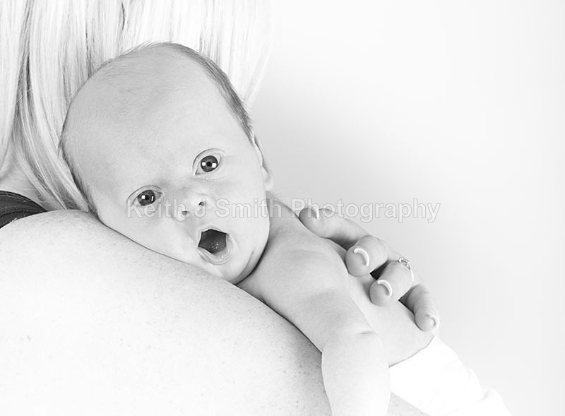 0SKJ8600 - Ashling and Twins.