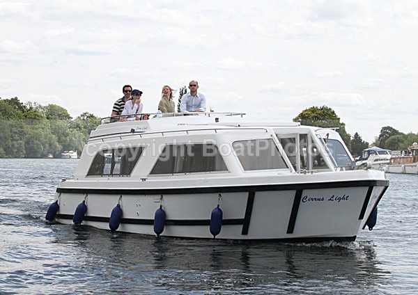 100703 CIRRUS LIGHT IMG_0648 - HENLEY ROYAL REGATTA 2010