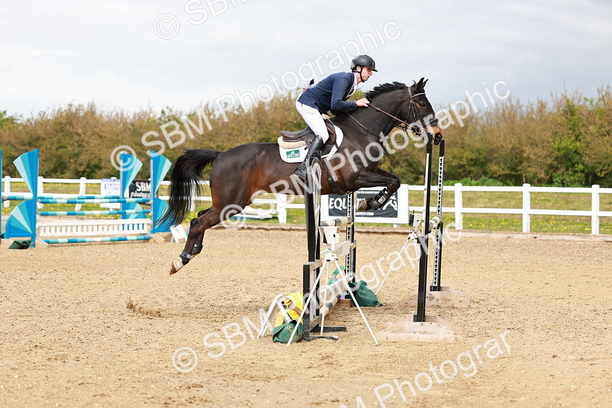 SBM_002439 - Class 10 - Senior Newcomers - 1.10m