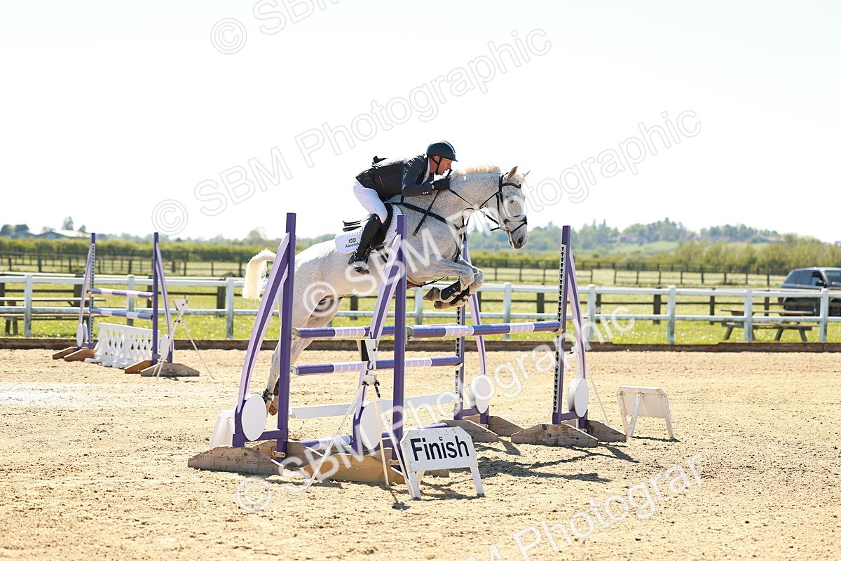 SBM_001512 - Class 5 - Senior Foxhunter - 1.20m