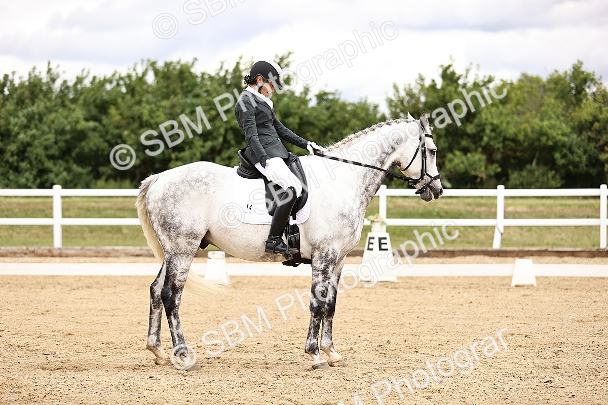 SBM_001987 - Class 2 - Novice 4 - 10.36-11.39