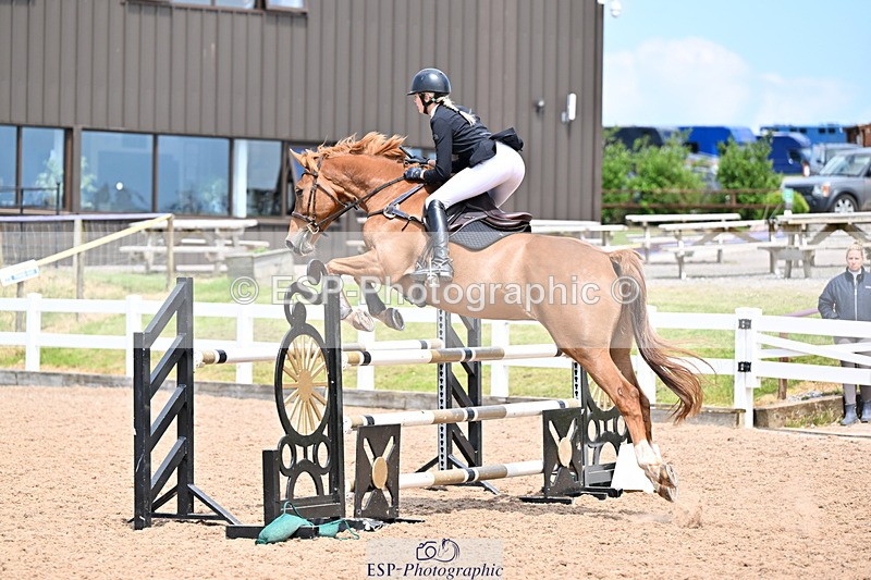 240605A-141952-00703 - Cls 4 Newcomers and 1.10m Open