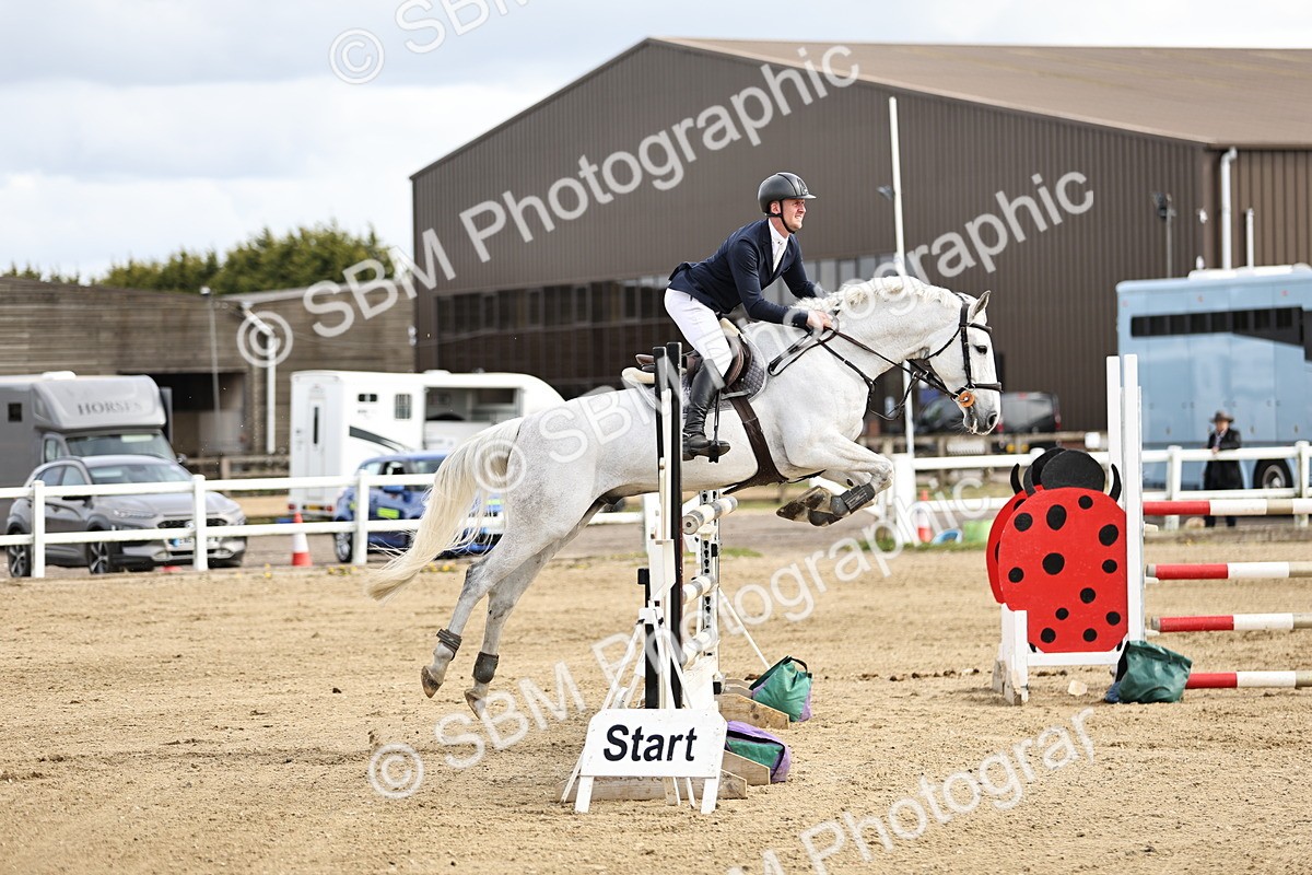 SBM_001462 - Class 5 -Senior Foxhunter - 1.20m