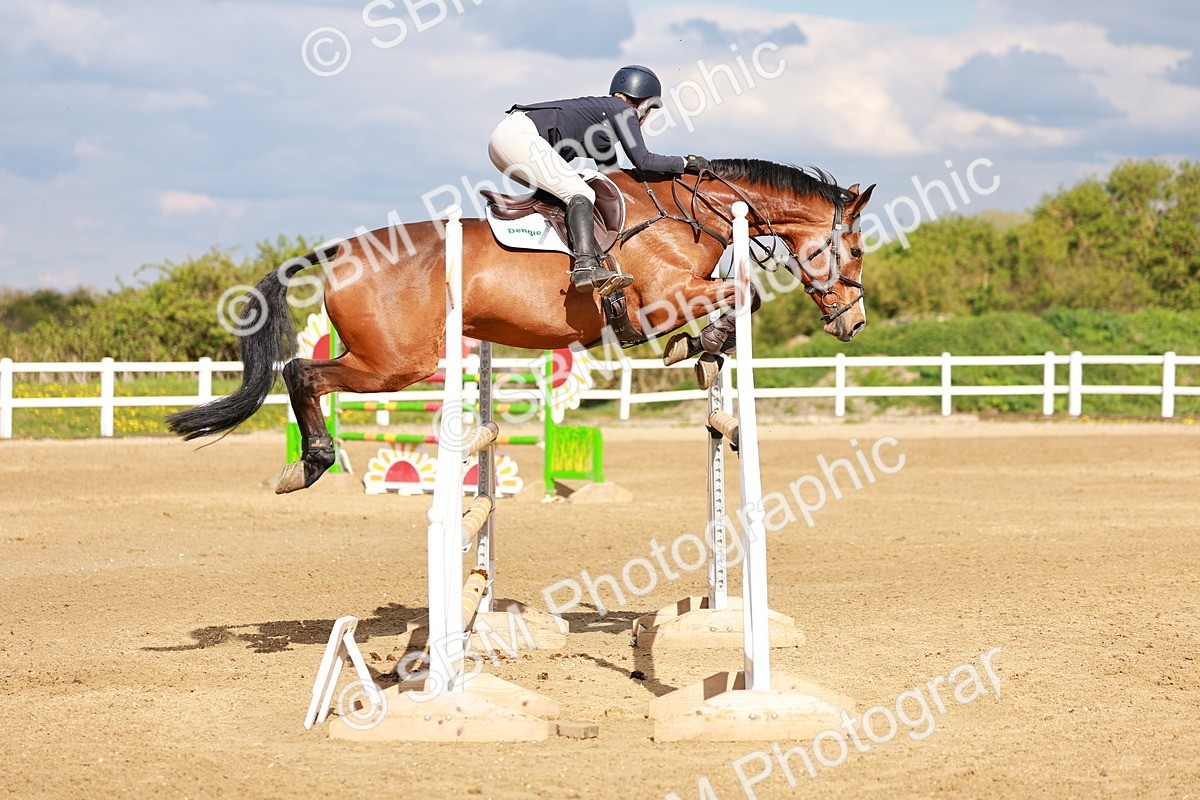 SBM_002553 - Class 5 - Senior Foxhunter - 1.20m
