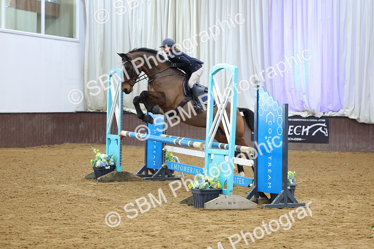 SBM_010031 - Class 21 - Nupafeed Supplements Senior Discovery/ 1m Open - First Round (1.00m)