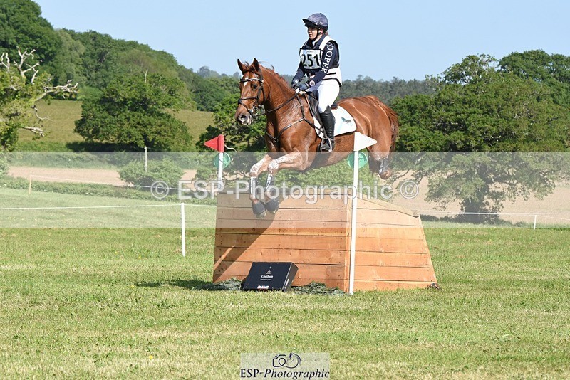 230527-093936-08082 - 251-CLASS_MOVE-Ellie_Healy-XC