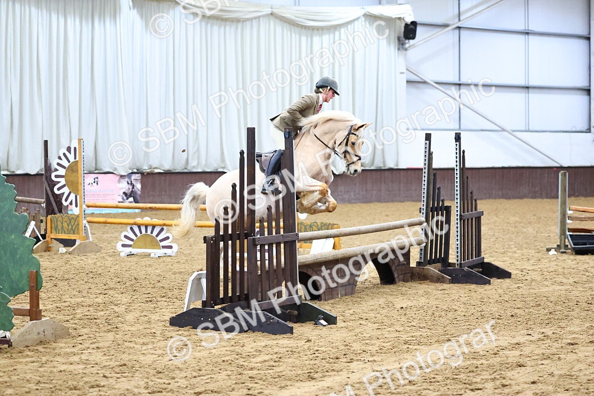 SBM_003669 - Class 37 - 80cm Training Stakes