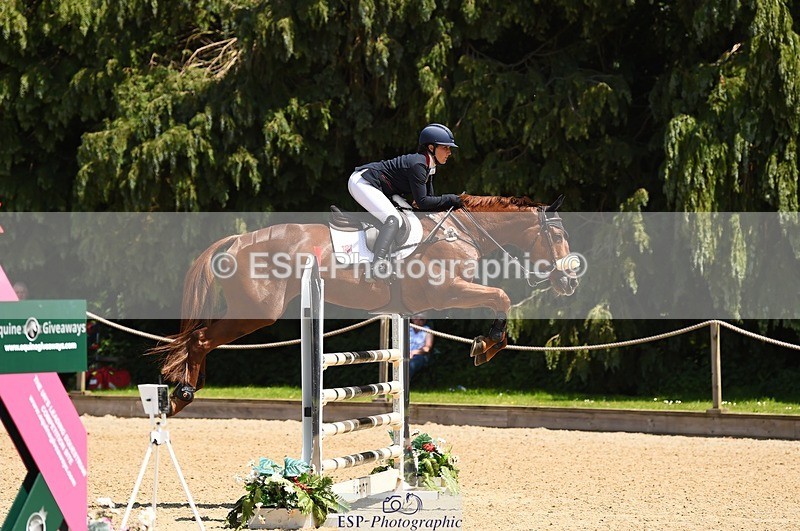 230527-130044-10635 - 401-BLING-Laura_Collett-SJ