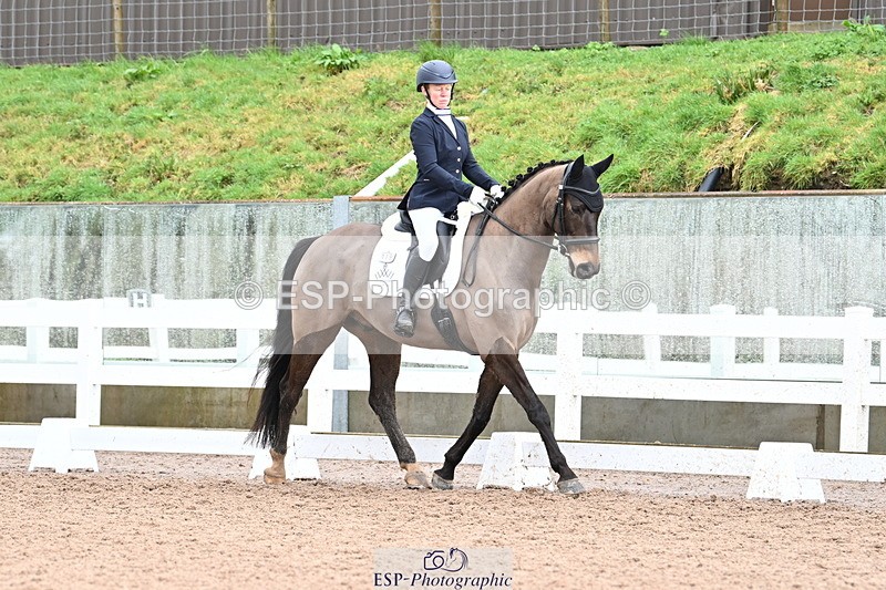 240218A-101800-05477 - 119-Shona.Mclauchlan-Diamond.Darco