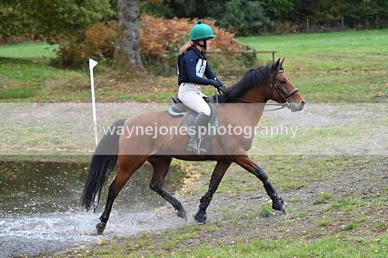 WJ7_3276 - Time 10:47 to 11:11 at the water