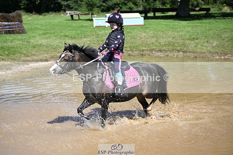 240728B-112205-00984 - Theo's Group XC