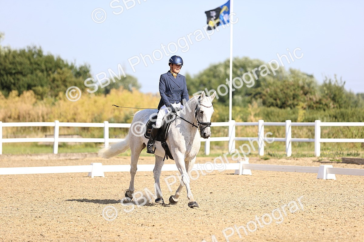 SBM_008686 - Novice 5 - 08.30-9.33