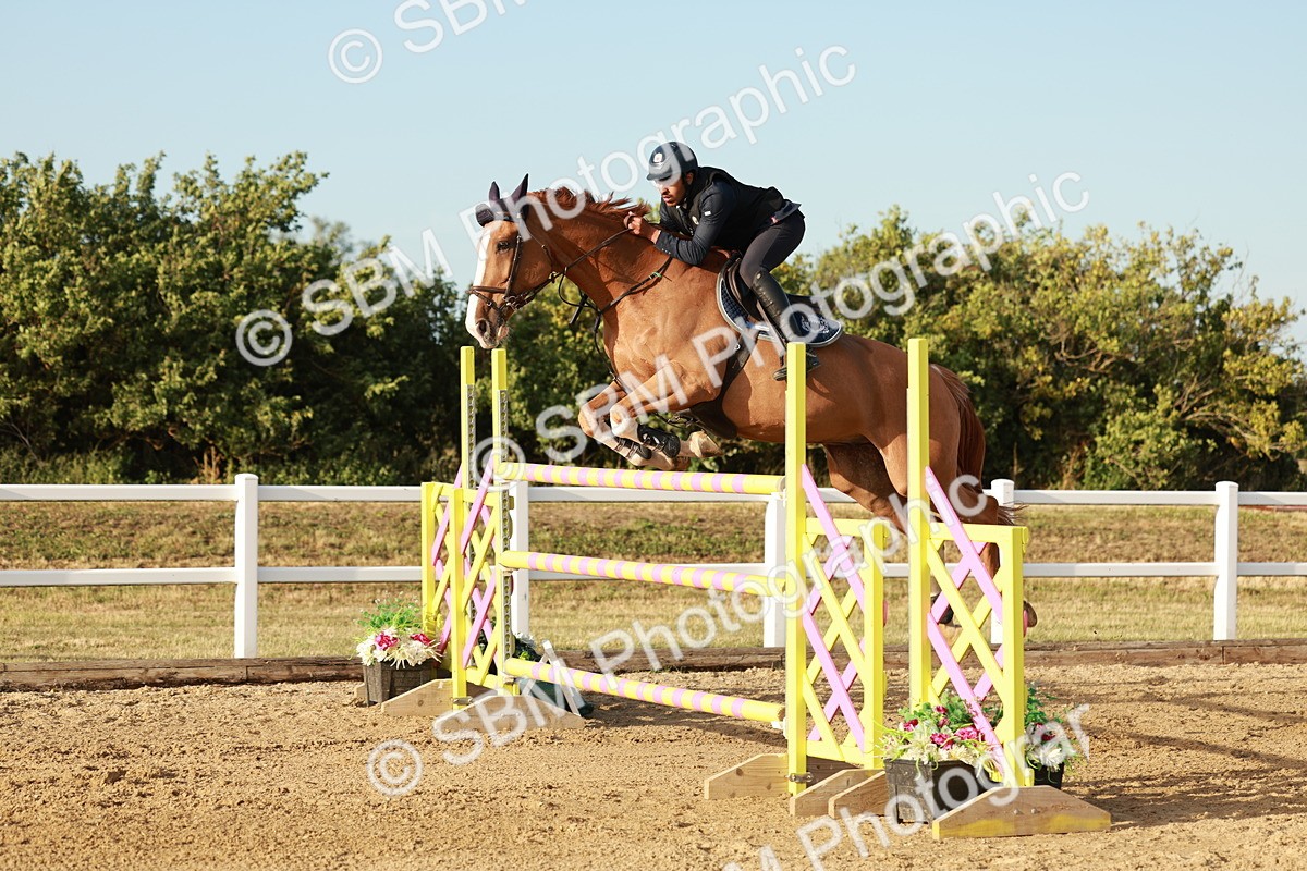 SBM_009062 - Class 6 - National 1.30m 1.40m Open Handicap