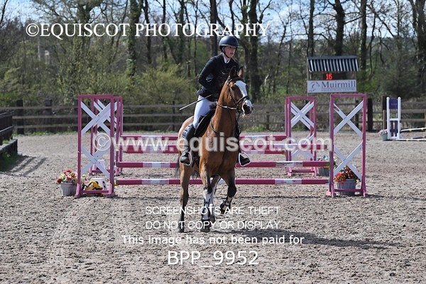 BPP_9952 - CLASS 19 SUN Senior British Novice/ 90cm Open