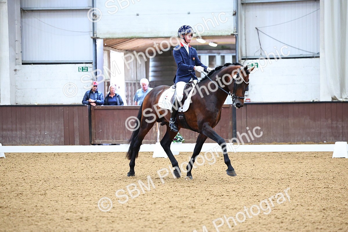 SBM_005294 - Class 5 - Novice 6 - 9.30-10.33