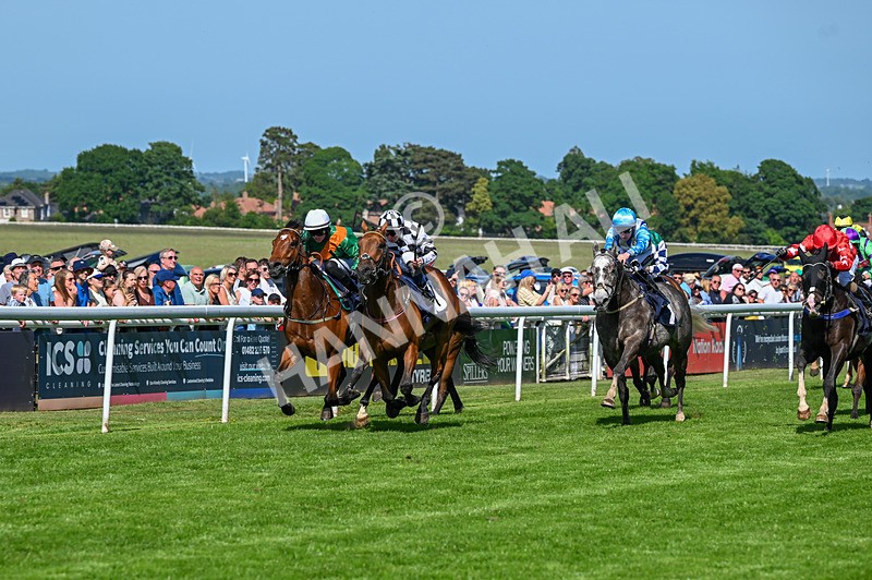 300526-Race 5-Glenfinnan-6441 - Race 5 16.00pm Happy Birthday Colin 'Spud' Stamford Handicap