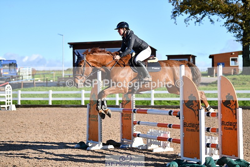 231110A-134025-00639 - Cls 5 Newcomers & 1.10m Open