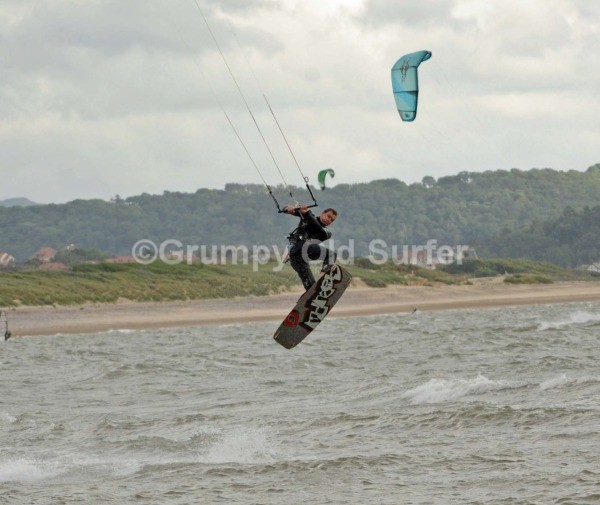 DSC_2139 - Kite surfers West Shore