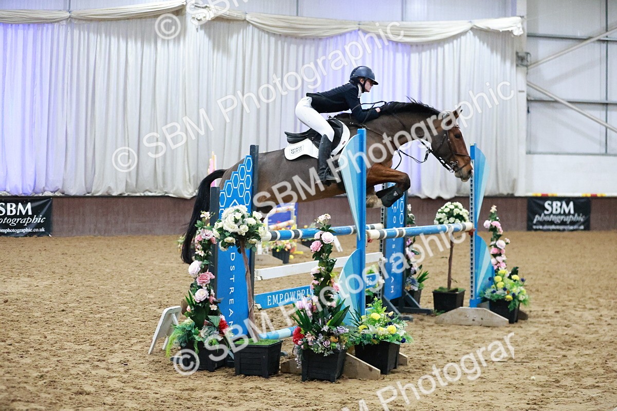 SBM_004451 - Class 17 - Senior Newcomers - 1.10m