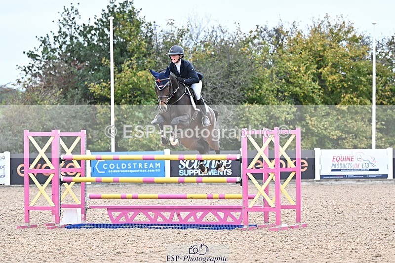 251015-151203-00853 - Cls 6 Foxhunter and 1.20m Open