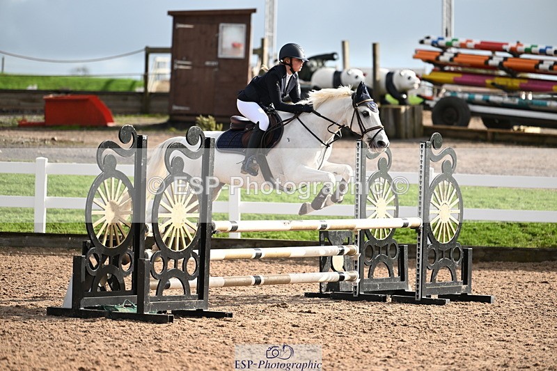 241026A-115304-00817 - SAT Cls 8 Pony Discovery and 90cm Open