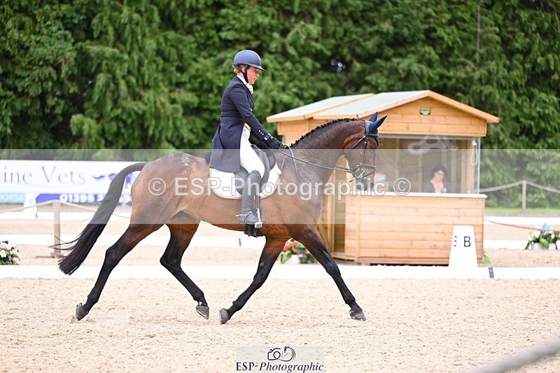 240524-120344-09154 - 524-BALLYVALLY_BAY-Rachel_Rendle