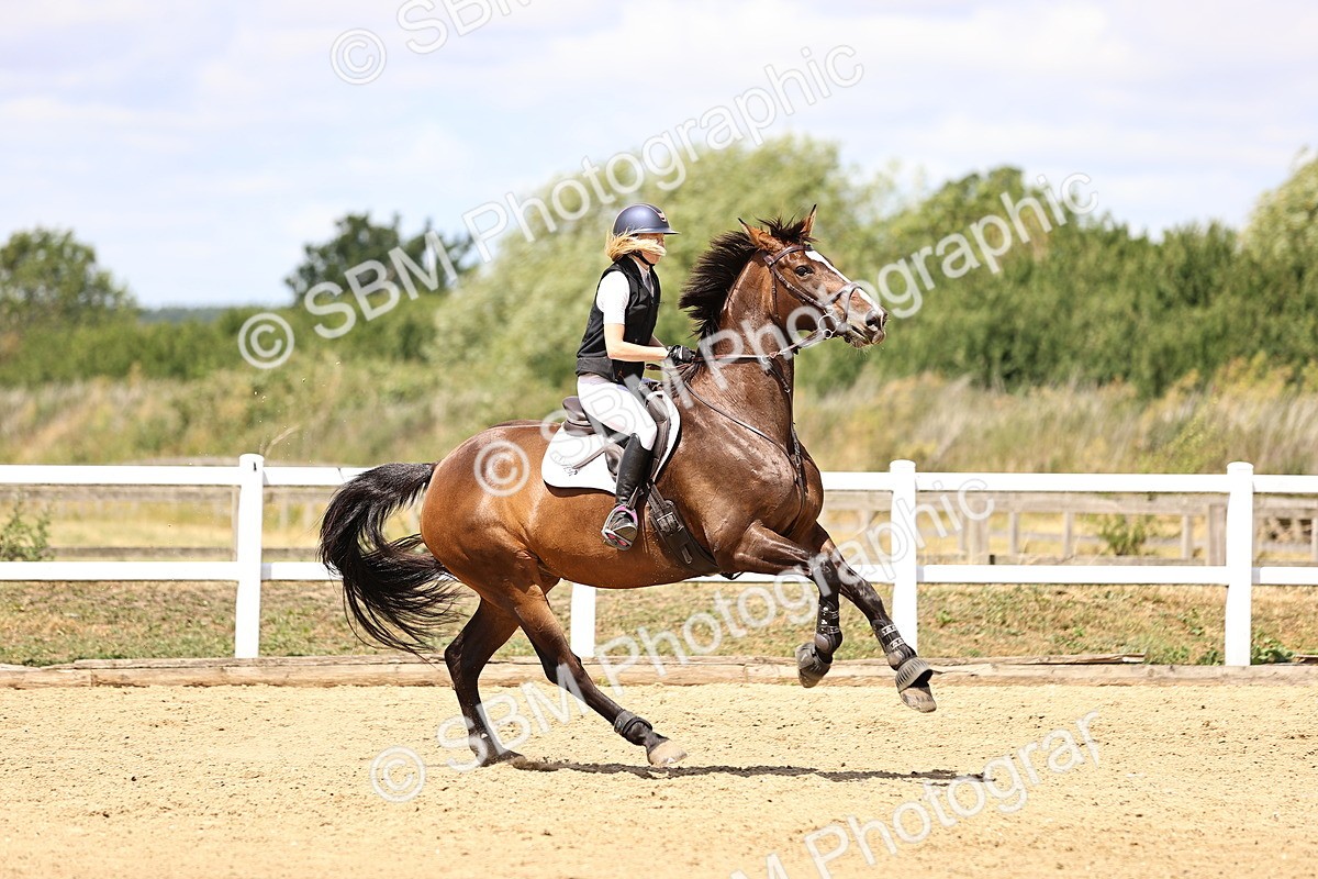 SBM_014018 - Class 14 - Senior Discovery - 1.00m Open