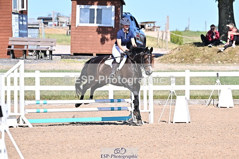 250708A-165534-00143 - 70cm Classes