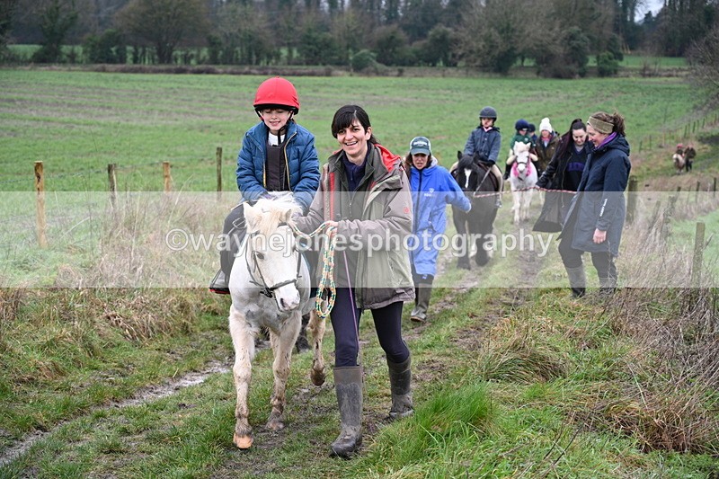 WJ7_9495 - Walk out..