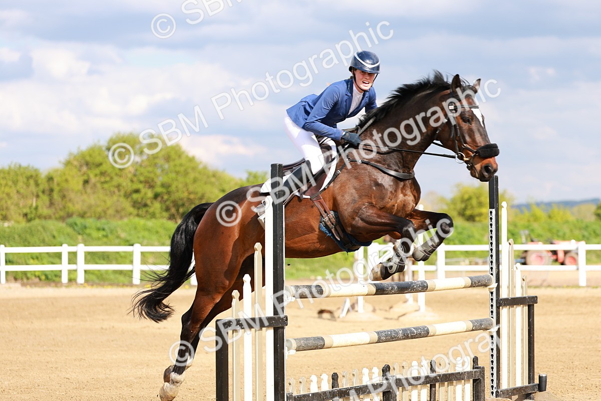 SBM_002487 - Class 5 - Senior Foxhunter - 1.20m