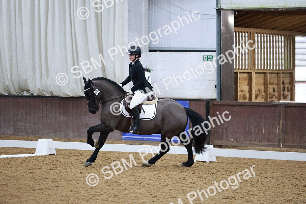 SBM_000572 - Class 7-6 - Novice 3-Novice 2