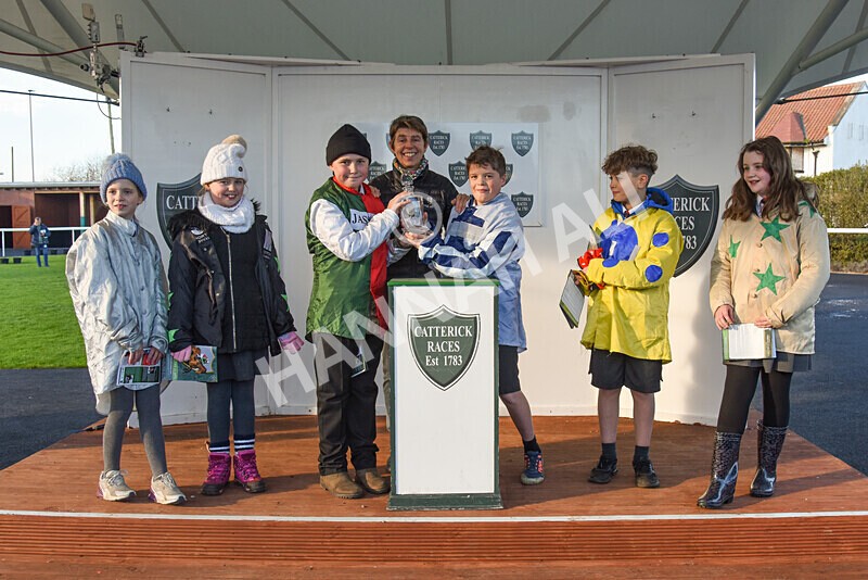 221124-Race 1-You Some Girl-3924 - Race 1